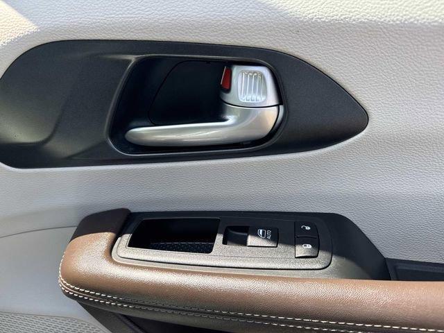 used 2020 Chrysler Pacifica car, priced at $20,695