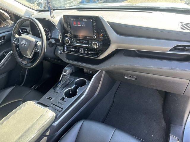 used 2022 Toyota Highlander car, priced at $29,195