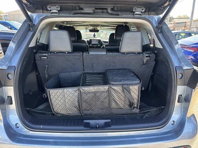 used 2022 Toyota Highlander car, priced at $29,195