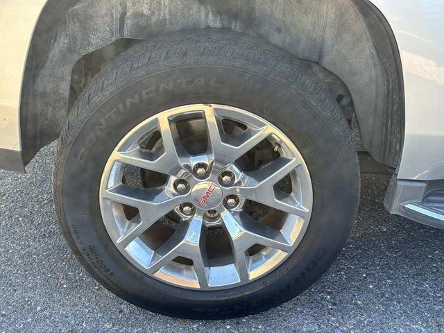 used 2016 GMC Yukon car, priced at $20,995