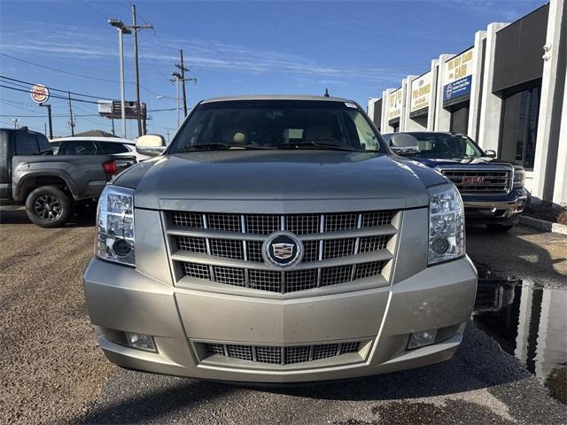 used 2014 Cadillac Escalade car, priced at $15,995