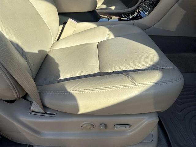 used 2014 Cadillac Escalade car, priced at $15,995