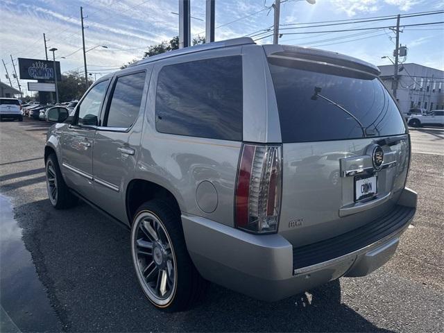 used 2014 Cadillac Escalade car, priced at $15,995