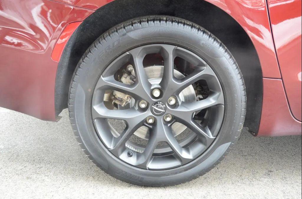 used 2022 Chrysler Pacifica car, priced at $35,950