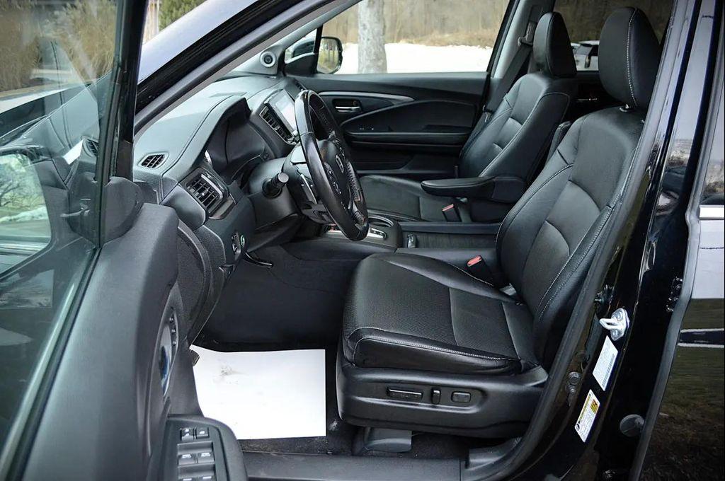 used 2023 Honda Ridgeline car, priced at $34,950