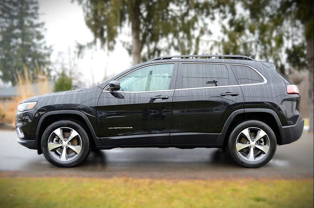 used 2022 Jeep Cherokee car, priced at $25,950