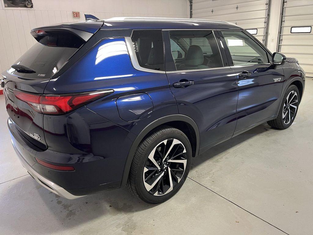 used 2023 Mitsubishi Outlander PHEV car, priced at $29,995
