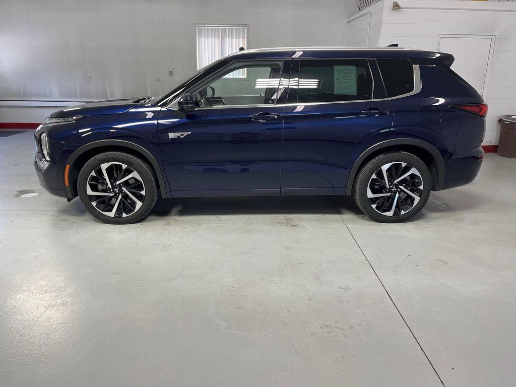 used 2023 Mitsubishi Outlander PHEV car, priced at $29,995