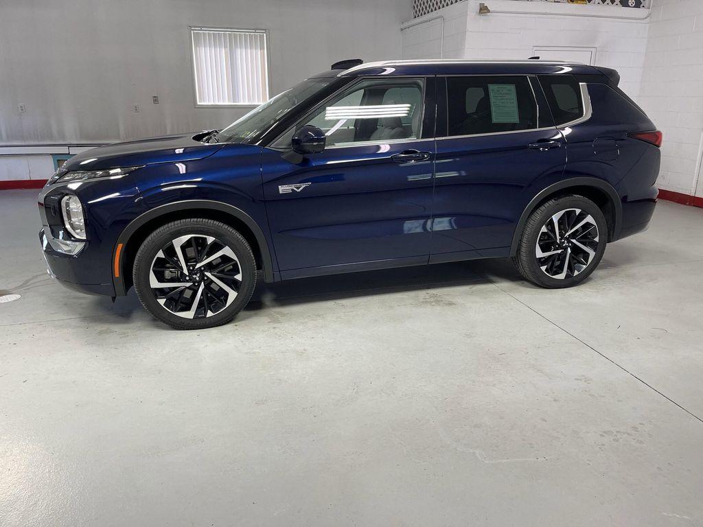 used 2023 Mitsubishi Outlander PHEV car, priced at $29,995