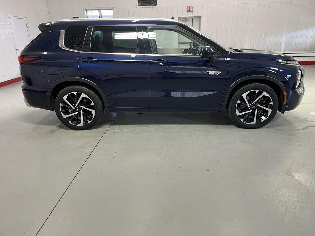 used 2023 Mitsubishi Outlander PHEV car, priced at $29,995