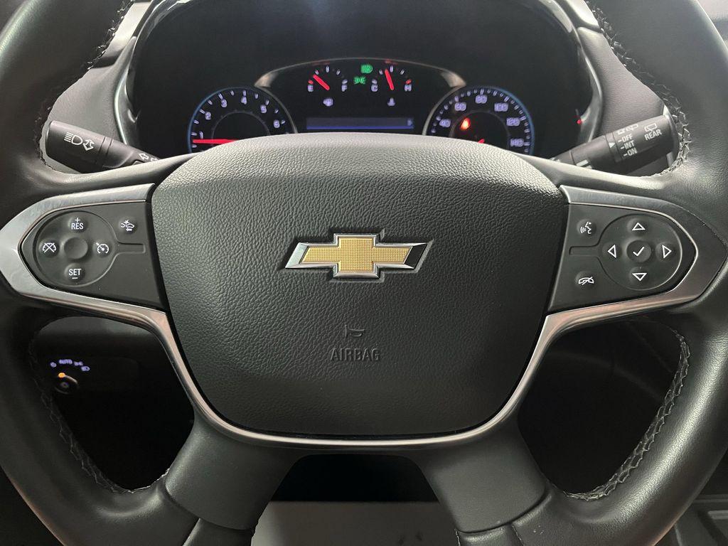 used 2023 Chevrolet Traverse car, priced at $29,995