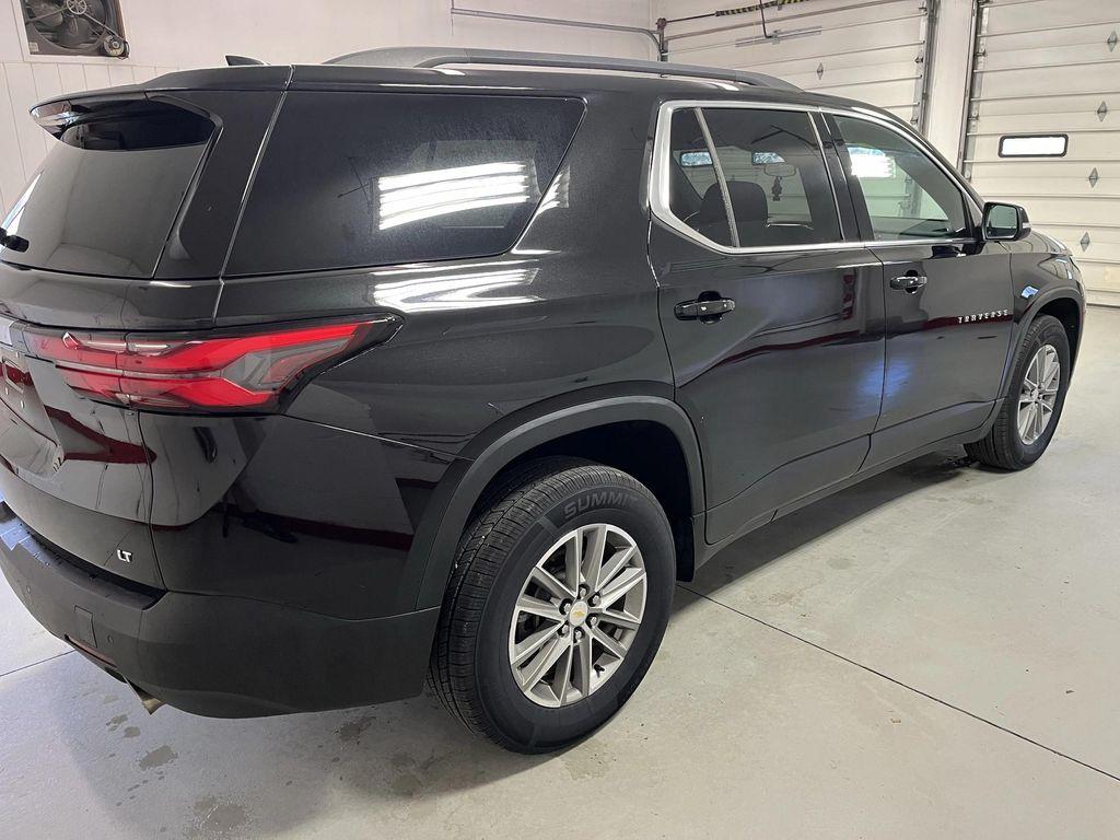 used 2023 Chevrolet Traverse car, priced at $27,495