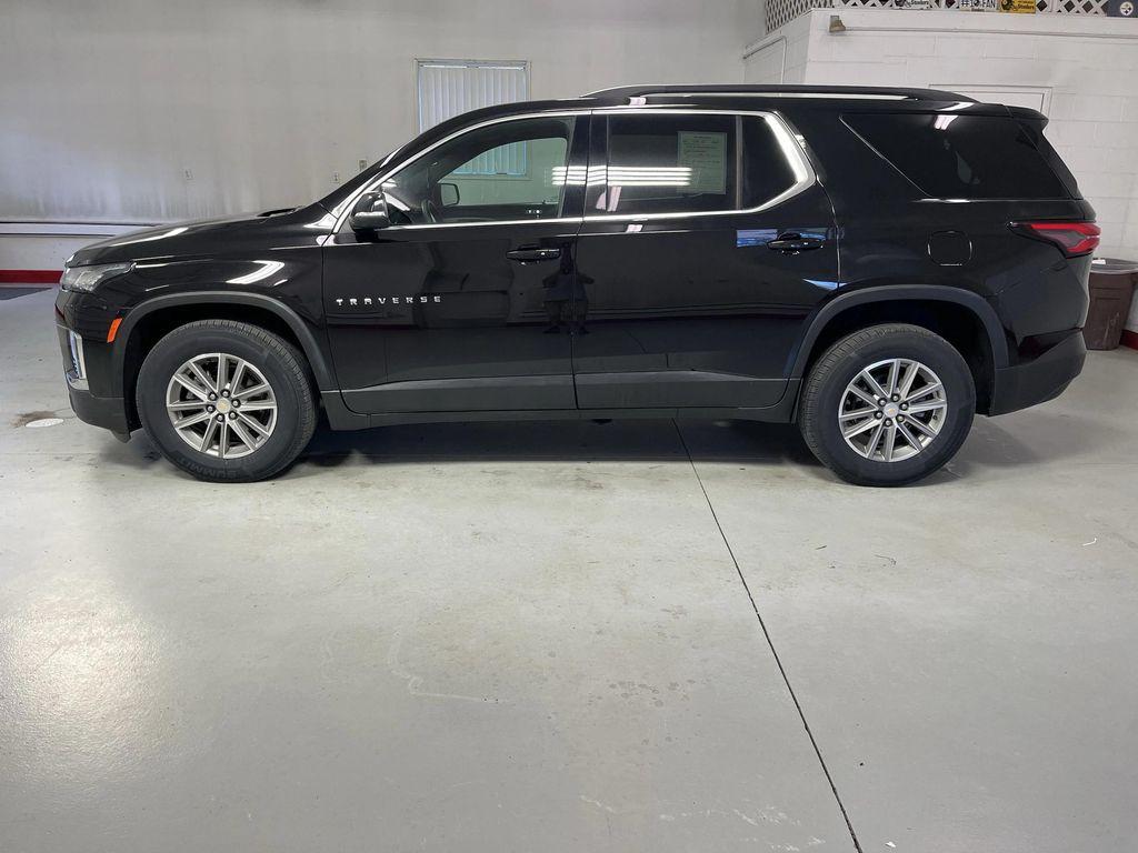 used 2023 Chevrolet Traverse car, priced at $27,495
