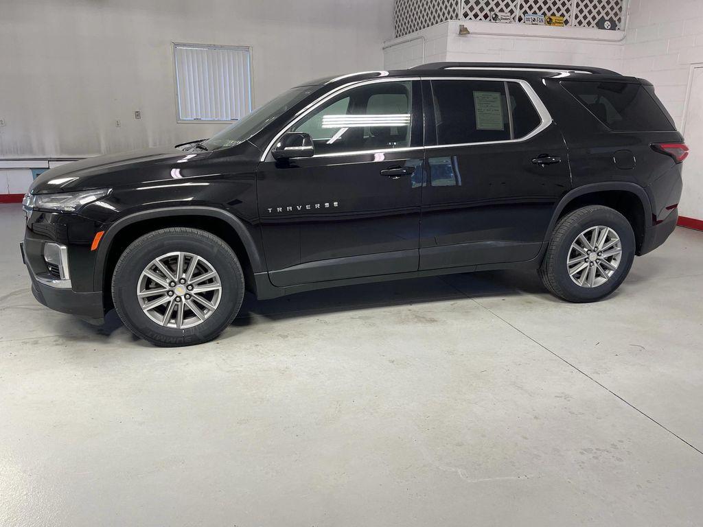 used 2023 Chevrolet Traverse car, priced at $27,495