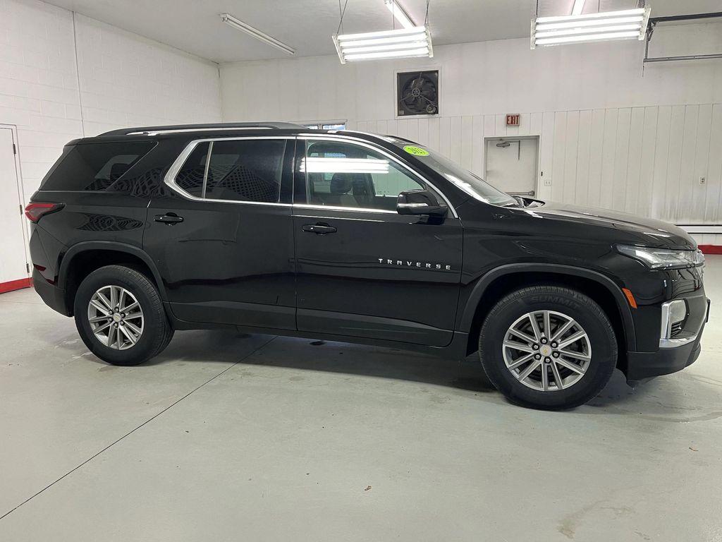used 2023 Chevrolet Traverse car, priced at $27,495