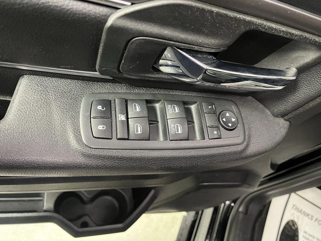 used 2021 Ram 1500 Classic car, priced at $29,995