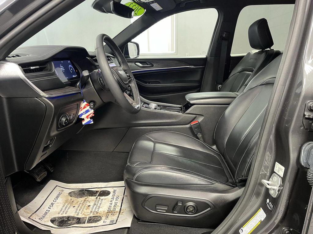 used 2023 Jeep Grand Cherokee L car