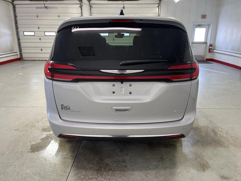 used 2026 Chrysler Pacifica car, priced at $42,995