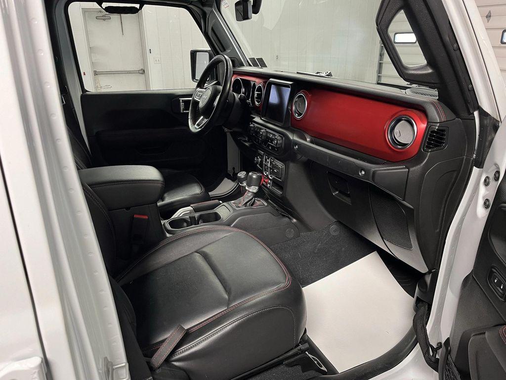 used 2022 Jeep Gladiator car, priced at $33,995