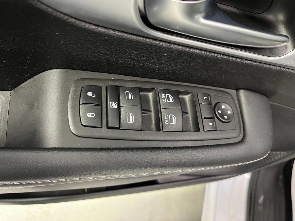 used 2023 Chrysler Pacifica car, priced at $28,995