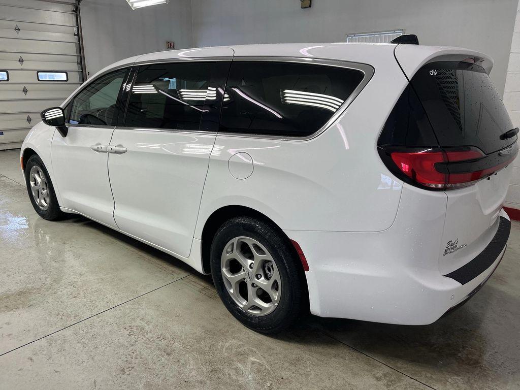 used 2024 Chrysler Pacifica car, priced at $33,995