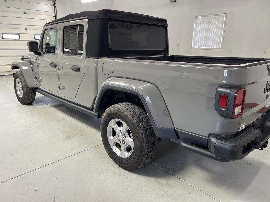 used 2021 Jeep Gladiator car, priced at $30,495