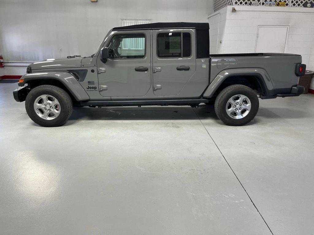 used 2021 Jeep Gladiator car, priced at $30,495