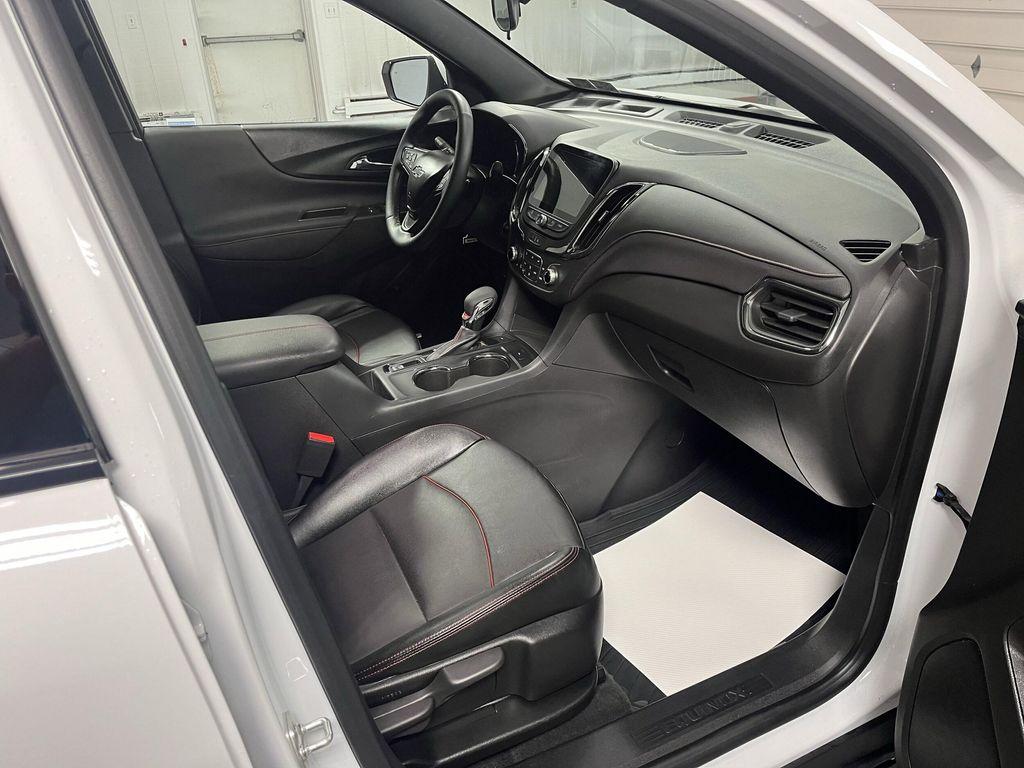 used 2024 Chevrolet Equinox car, priced at $27,995