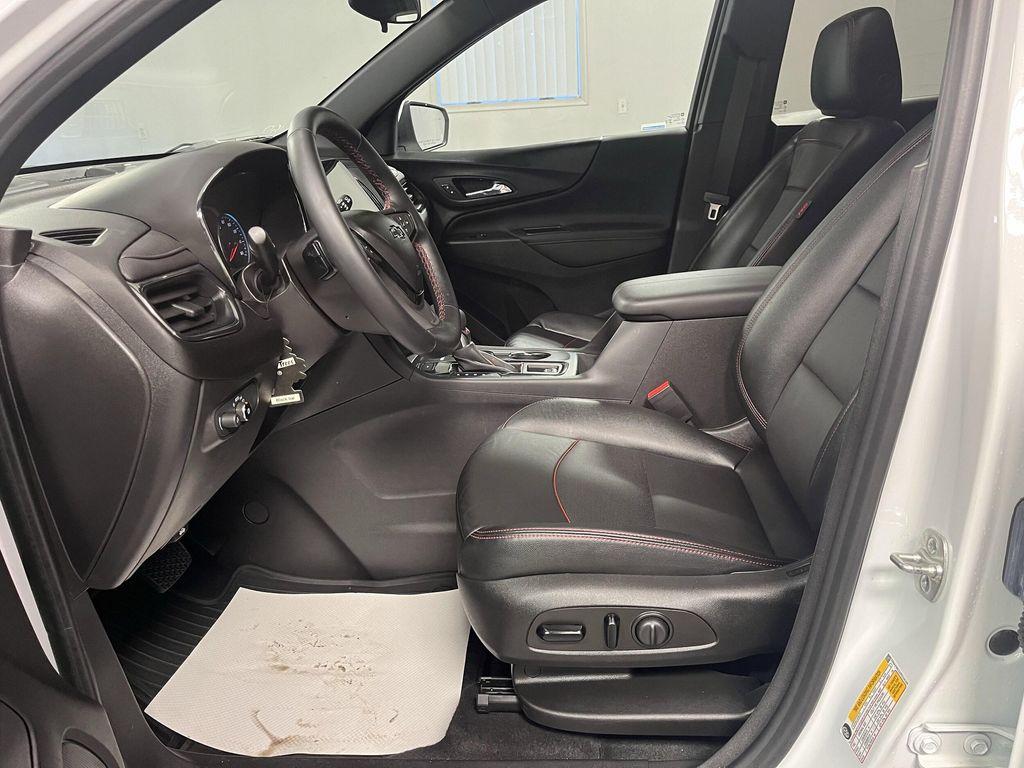 used 2024 Chevrolet Equinox car, priced at $27,995