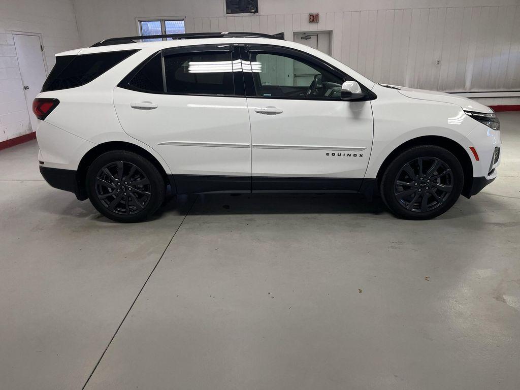 used 2024 Chevrolet Equinox car, priced at $27,995