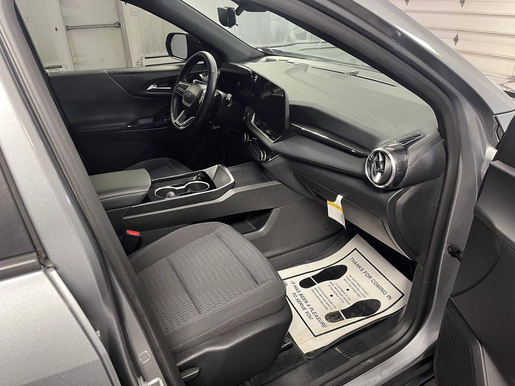 used 2025 Chevrolet Equinox car, priced at $27,995