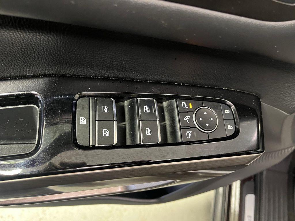 used 2022 Nissan Pathfinder car, priced at $30,995