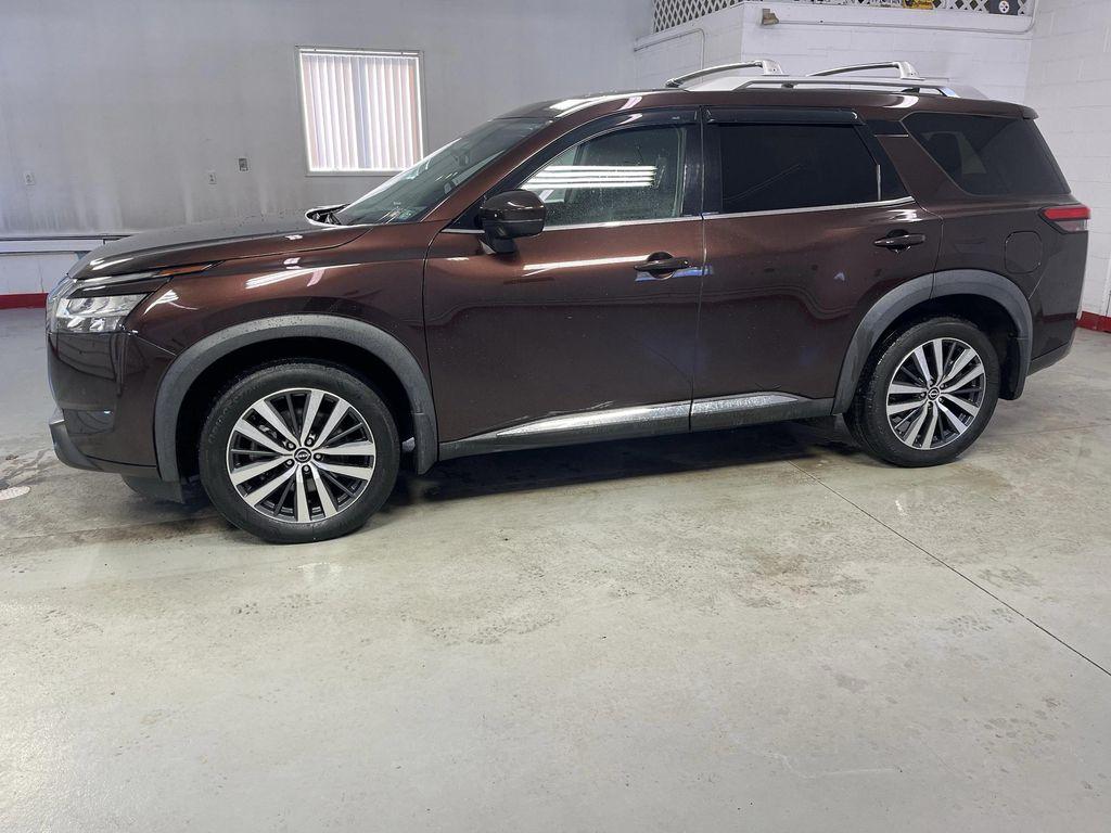used 2022 Nissan Pathfinder car, priced at $30,995