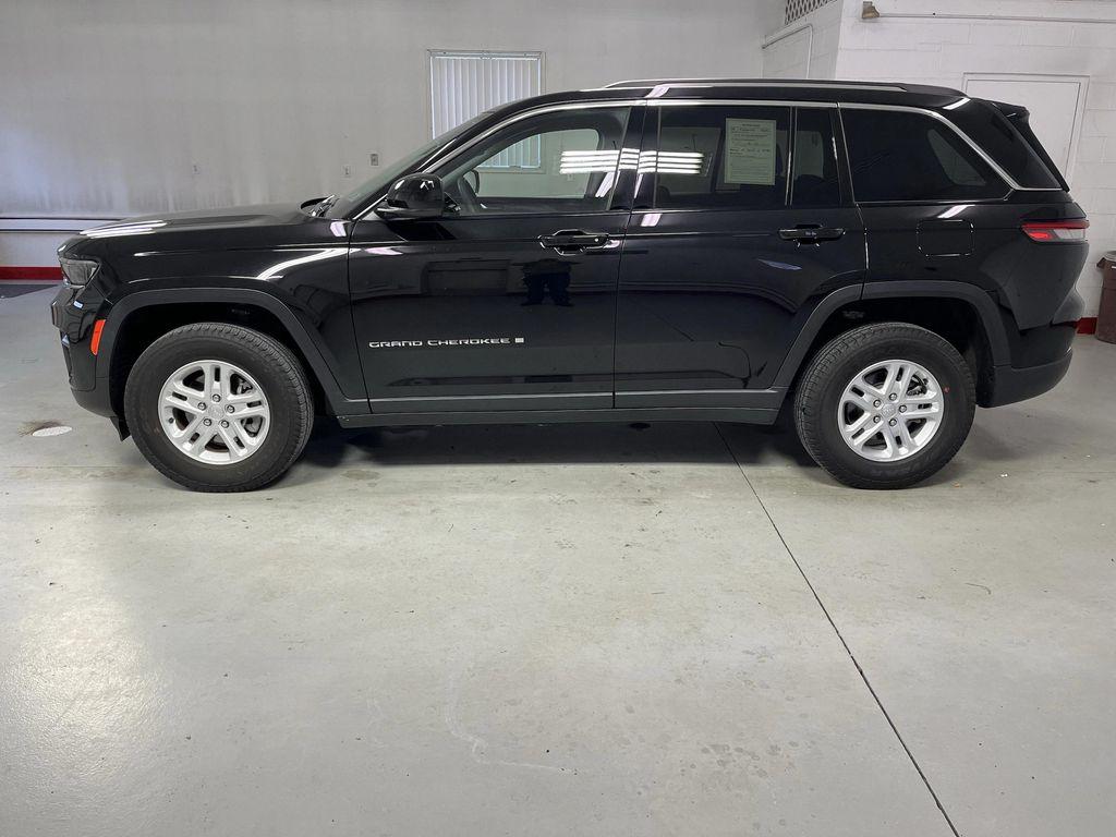 used 2023 Jeep Grand Cherokee car, priced at $27,995