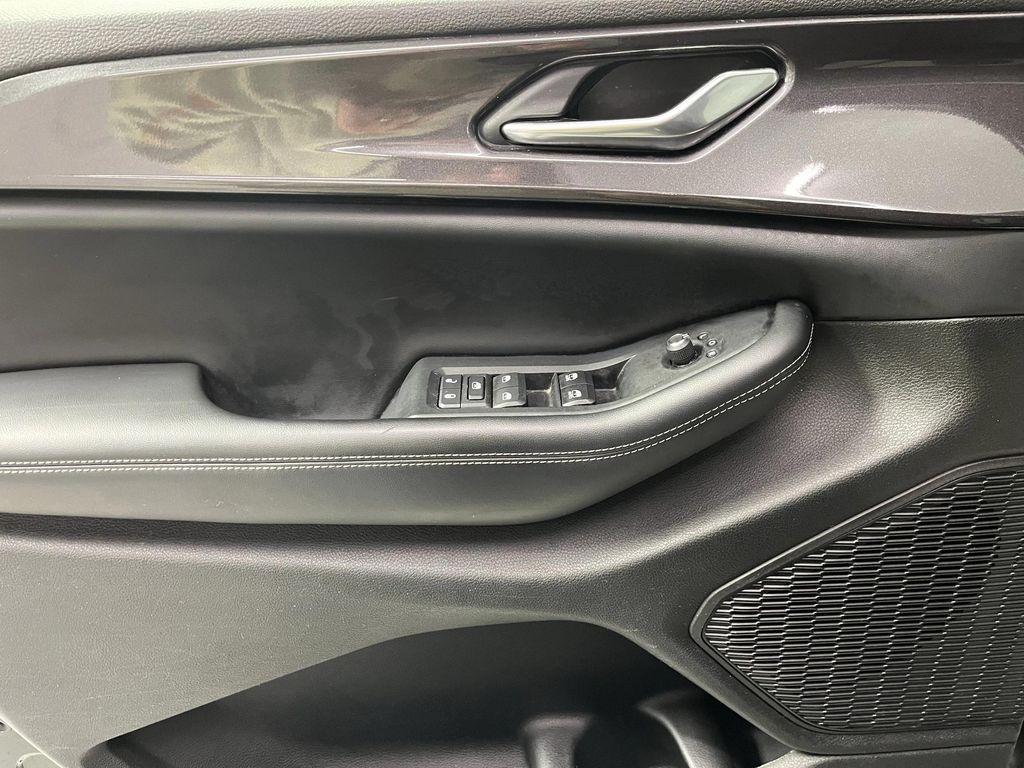 used 2023 Jeep Grand Cherokee car, priced at $27,995