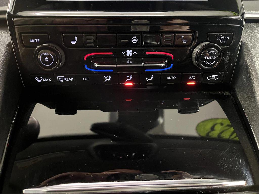 used 2023 Jeep Grand Cherokee car, priced at $27,995