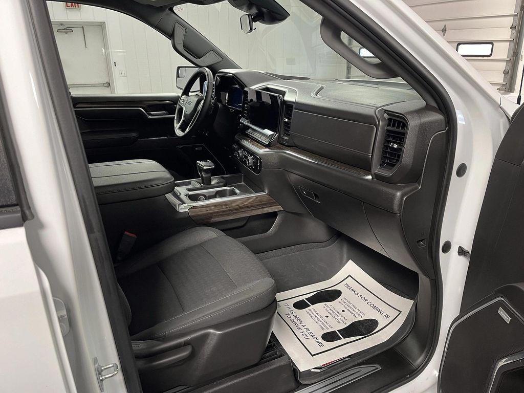 used 2023 Chevrolet Silverado 1500 car, priced at $41,995