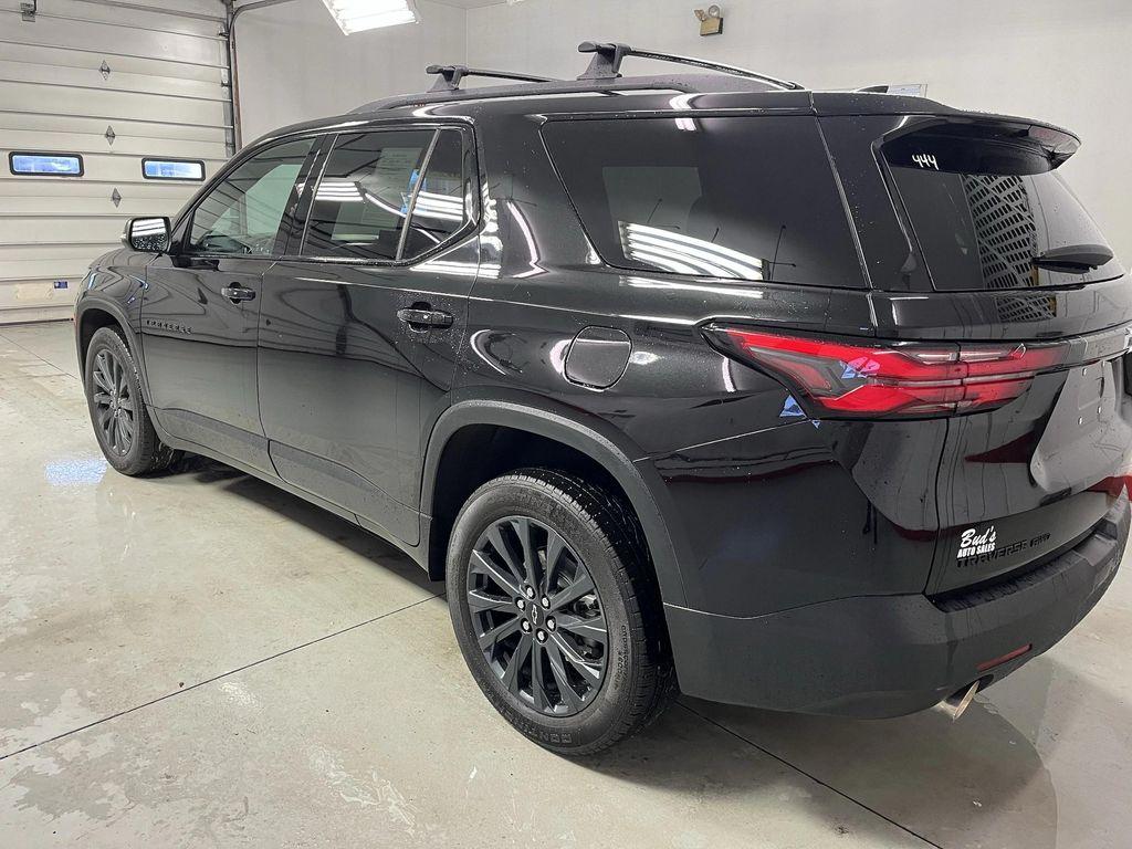 used 2023 Chevrolet Traverse car, priced at $36,995