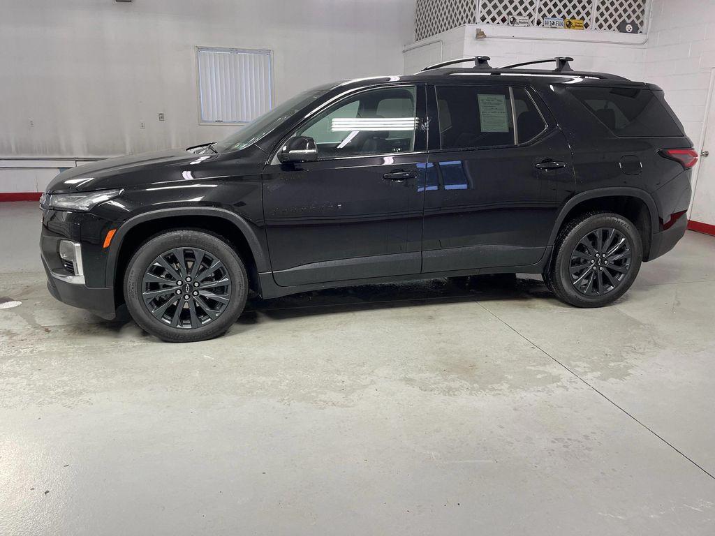used 2023 Chevrolet Traverse car, priced at $36,995