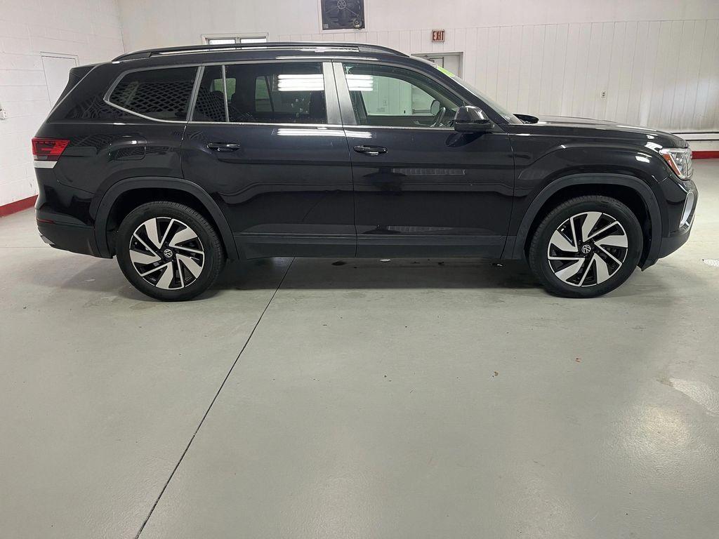 used 2024 Volkswagen Atlas car, priced at $30,995