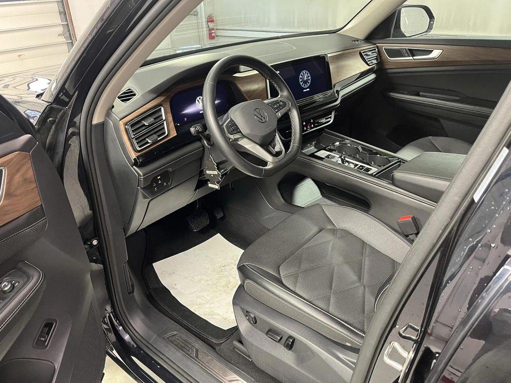 used 2024 Volkswagen Atlas car, priced at $30,995