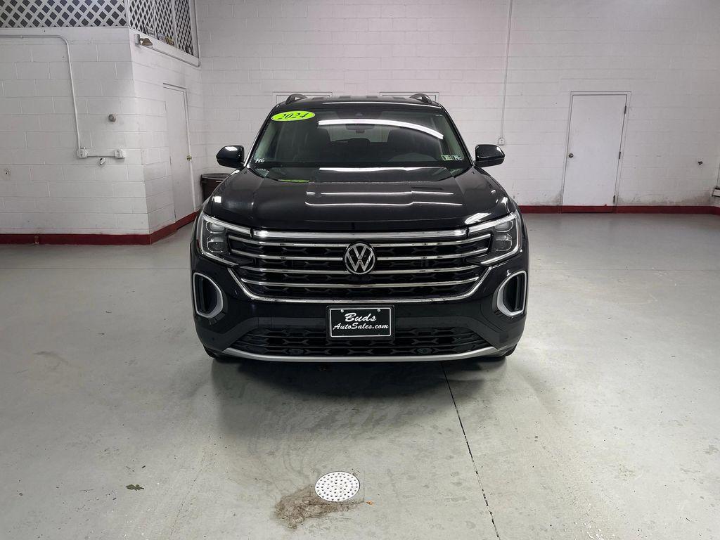 used 2024 Volkswagen Atlas car, priced at $30,995