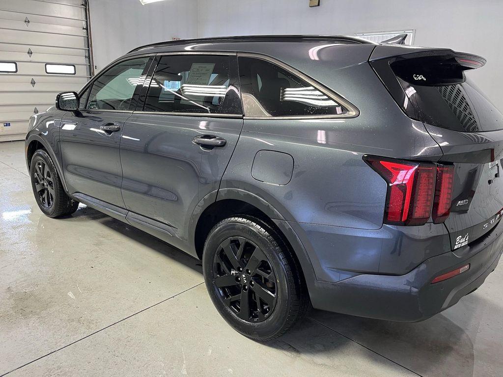 used 2021 Kia Sorento car, priced at $21,995
