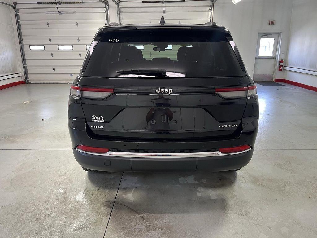 used 2023 Jeep Grand Cherokee car, priced at $31,495
