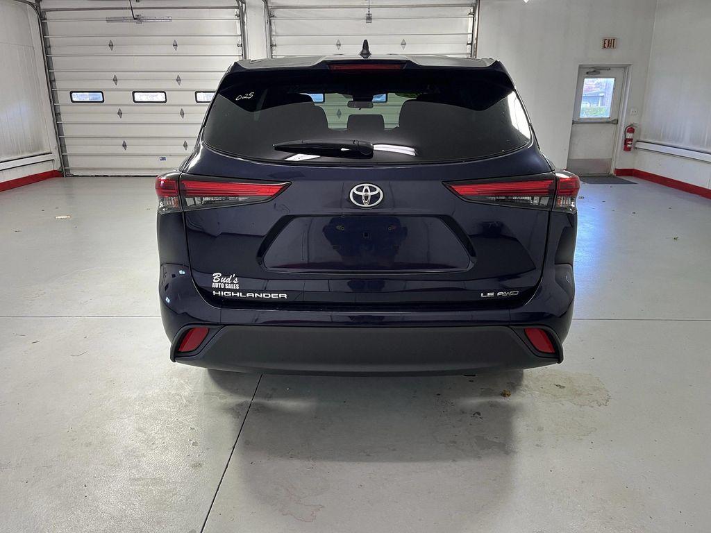 used 2022 Toyota Highlander car, priced at $31,495