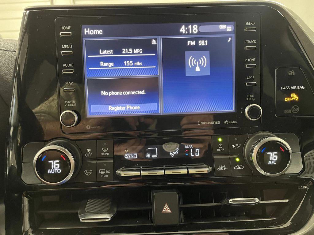 used 2022 Toyota Highlander car, priced at $31,495