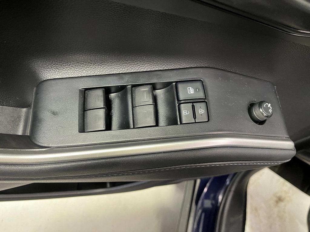 used 2022 Toyota Highlander car, priced at $31,495