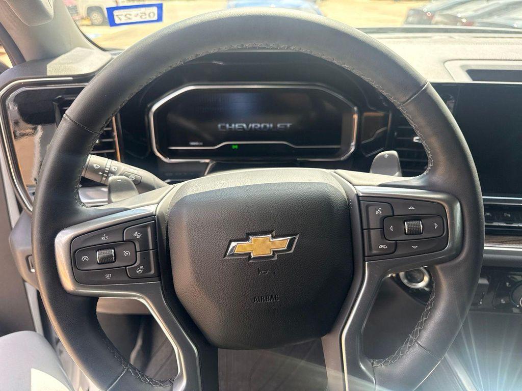 used 2025 Chevrolet Silverado 1500 car, priced at $43,981