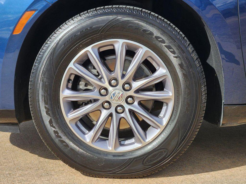 used 2024 Buick Enclave car, priced at $29,744