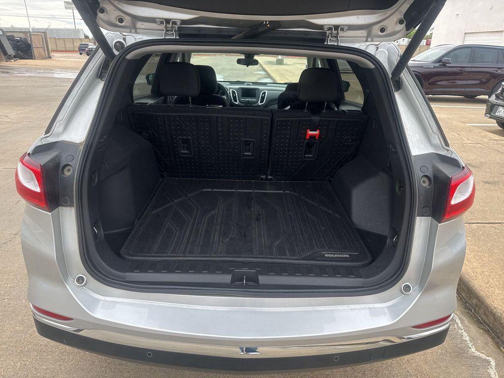 used 2021 Chevrolet Equinox car, priced at $17,649